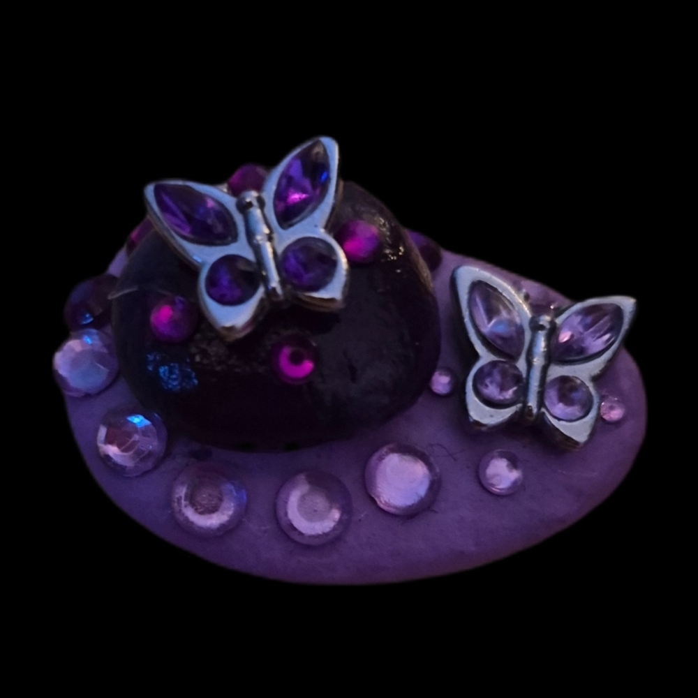 HAND-CRAFTED PURPLE BUTTERFLY ROCK WITH SWAROVSKY GEMS
